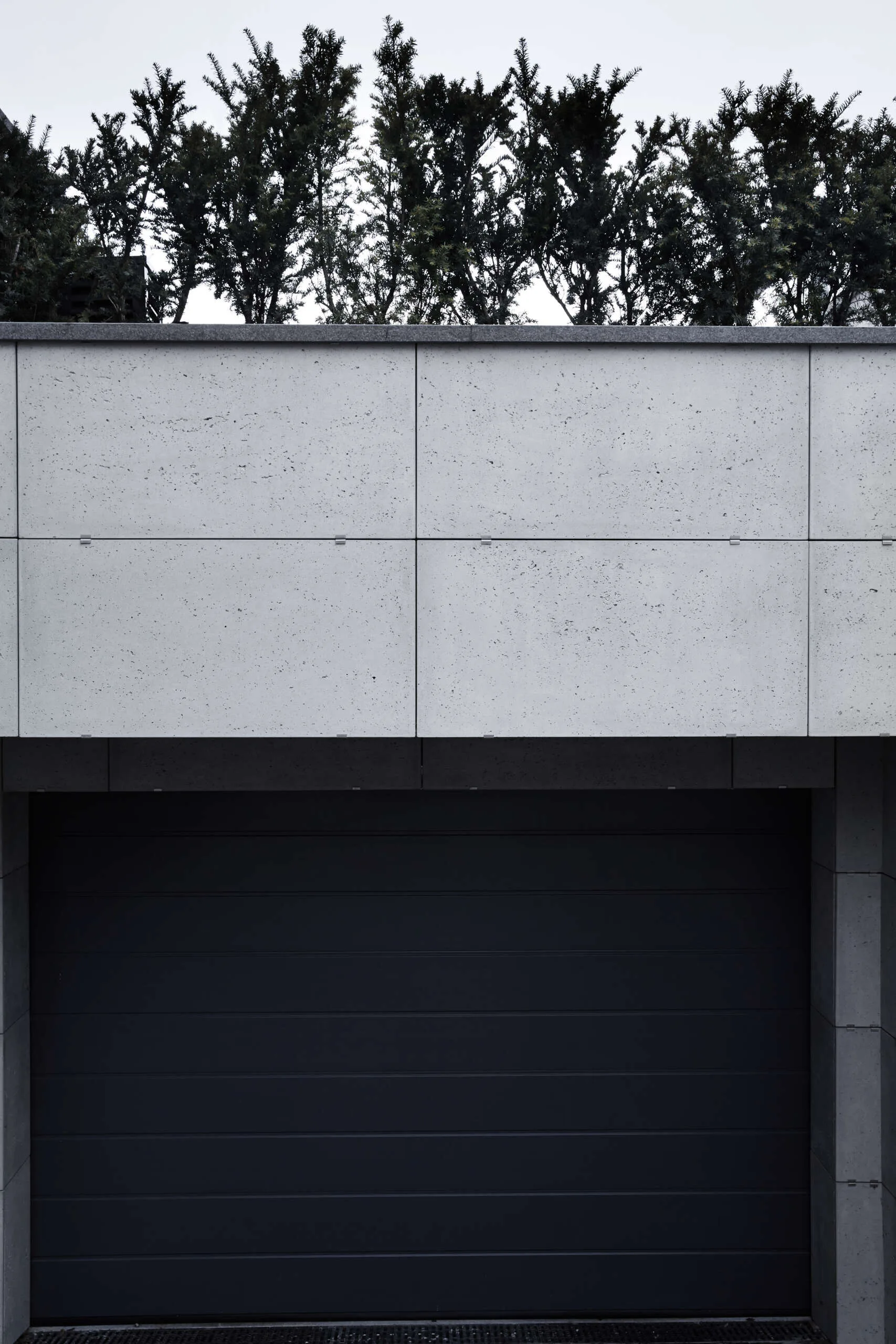 Beton architektoniczny — elewacja Dom prywatny / Warszawa