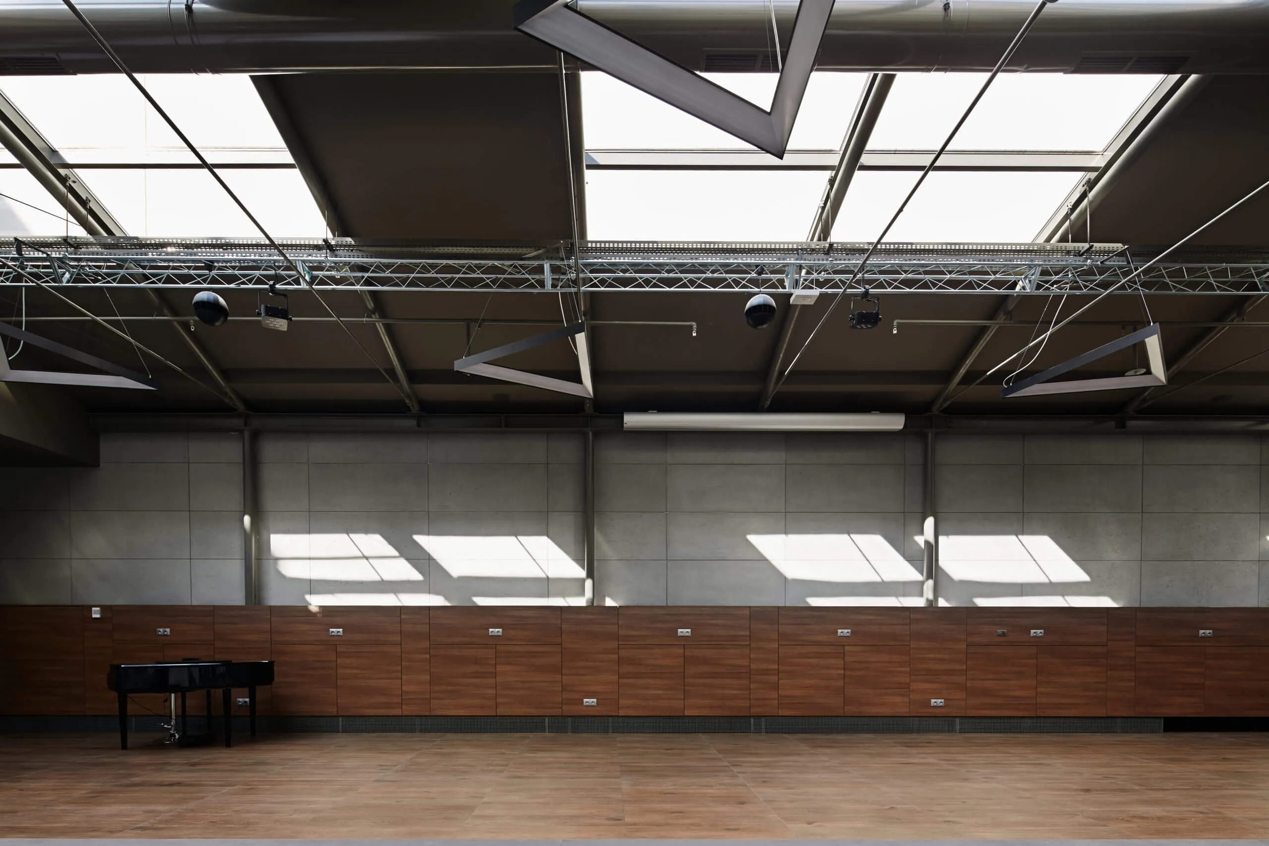 Płyty betonowe concreAte common — hotel Kraków