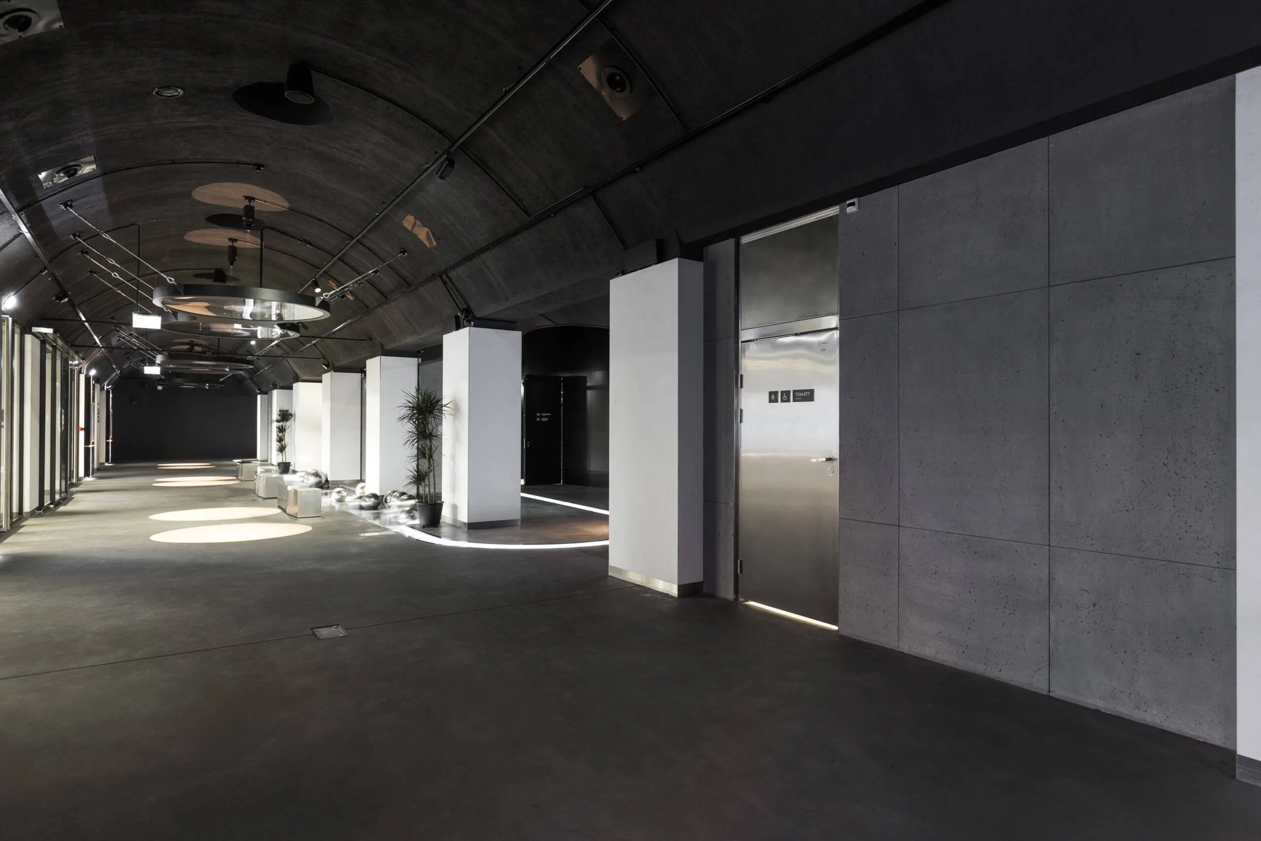 Beton architektoniczny — obiekty kultury Hydropolis / Wrocław