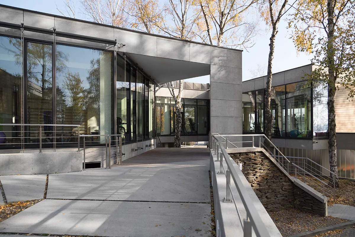 Płyty betonowe concreAte common — elewacja Olsztyn