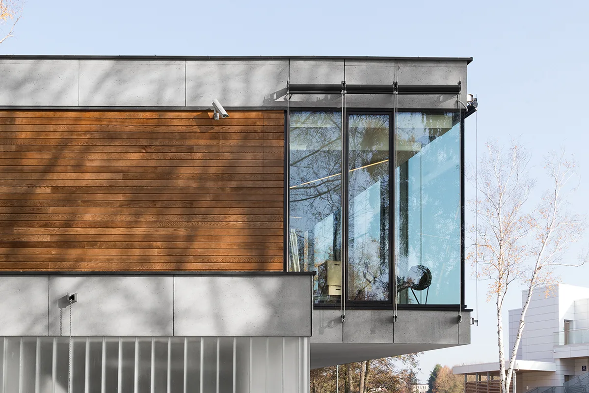 Beton dekoracyjny ConcreAte — realizacja Kompleks Sportowo Rekreacyjny / Olsztyn