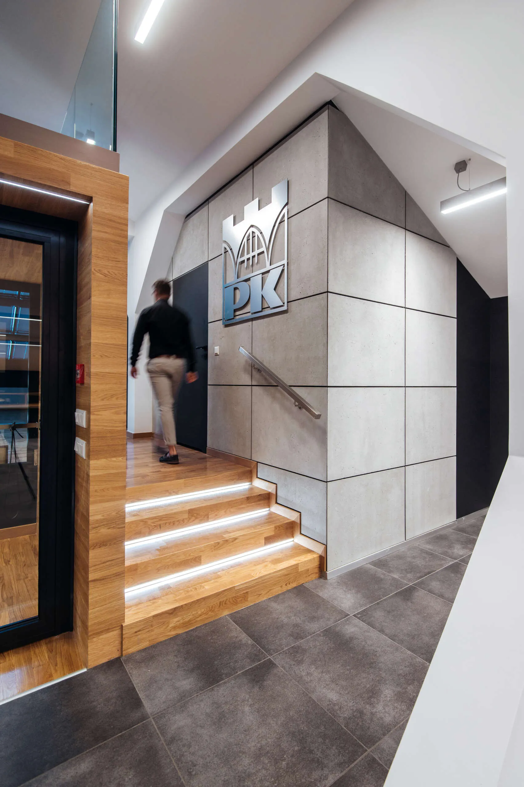 Płyty betonowe concreAte common — przestrzenie publiczne Kraków