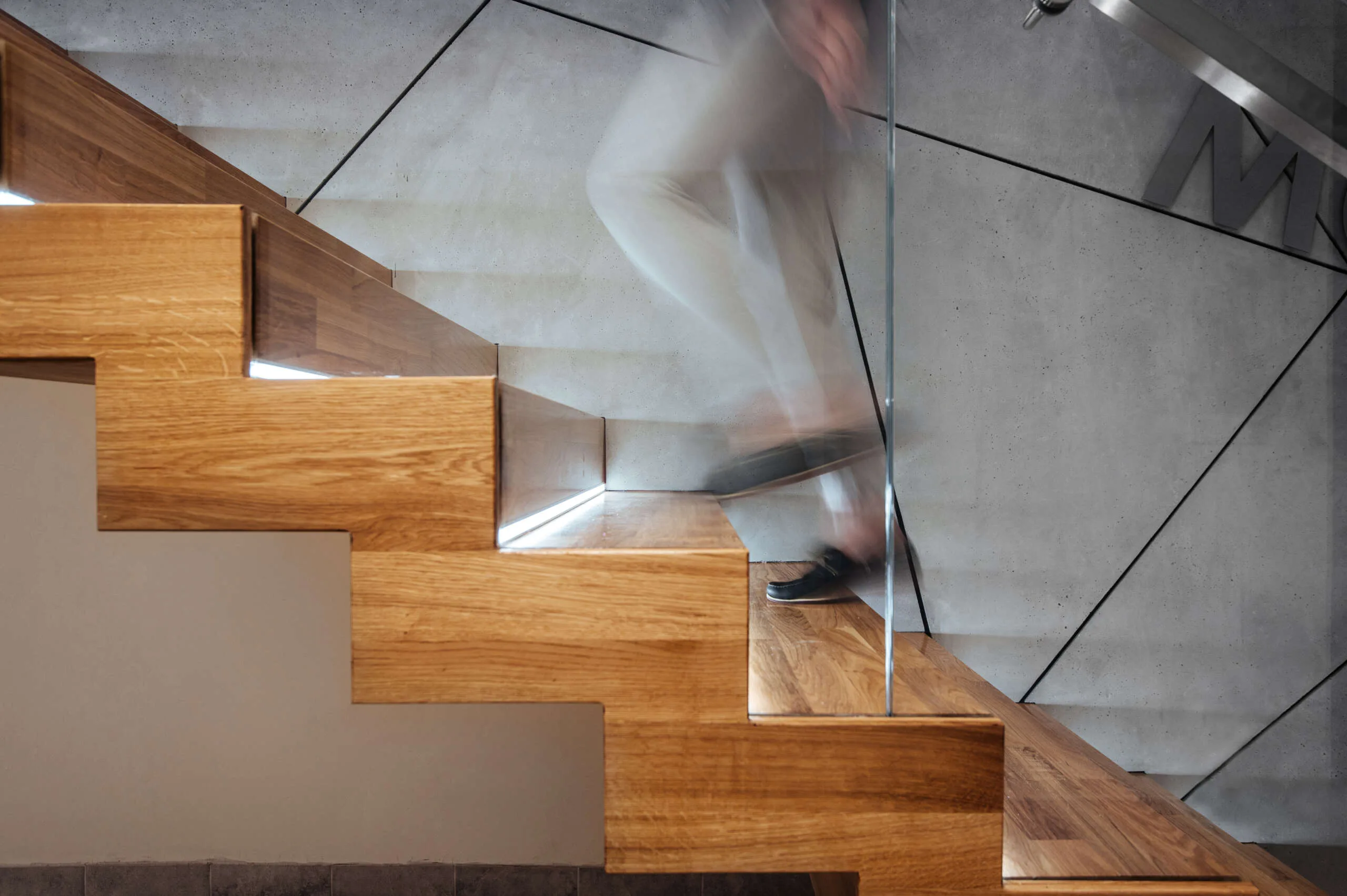 Beton dekoracyjny ConcreAte — realizacja Politechnika / Kraków