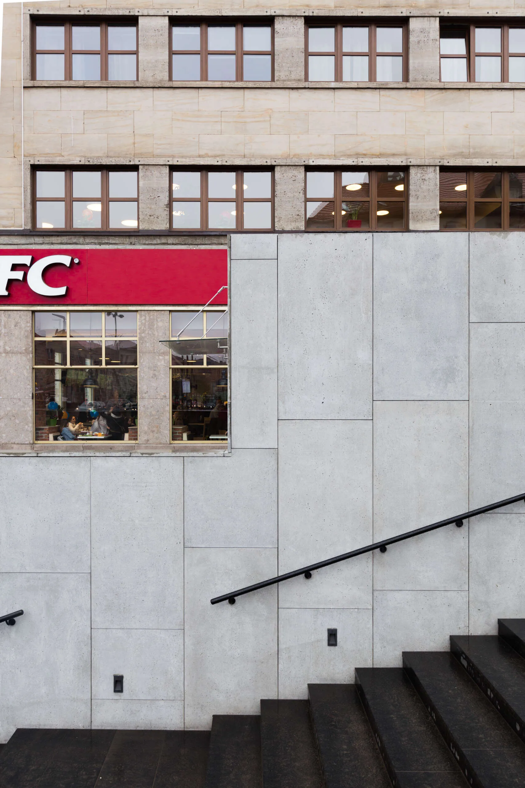 Beton dekoracyjny ConcreAte — realizacja Przejście Świdnickie / Wrocław