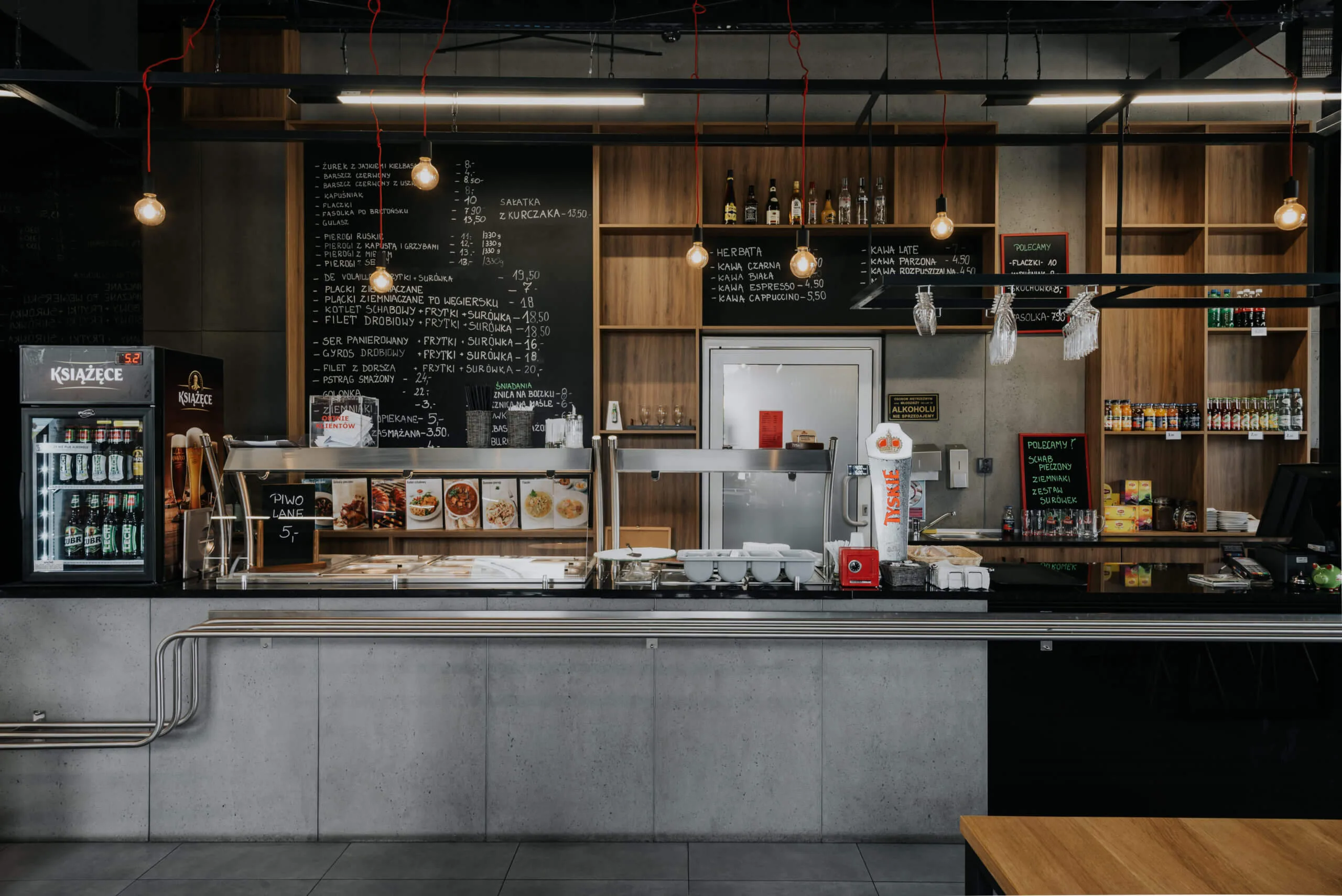 Stacja Benzynowa BP / Barwinek — beton architektoniczny ConcreAte